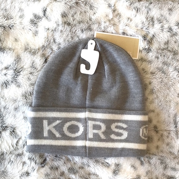 MICHAEL KORS Beanie NWT - Picture 2 of 6